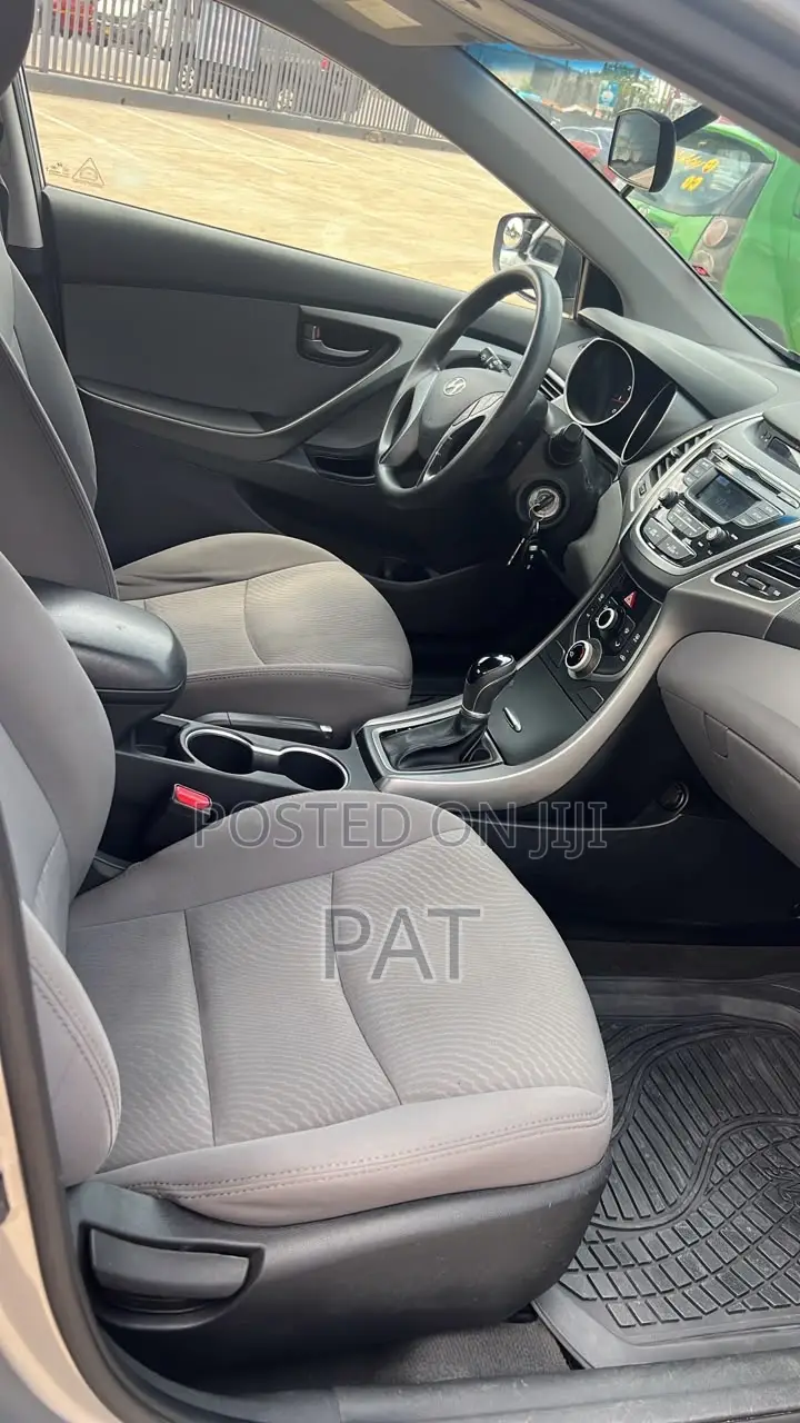 Hyundai Elantra 2016 Gray