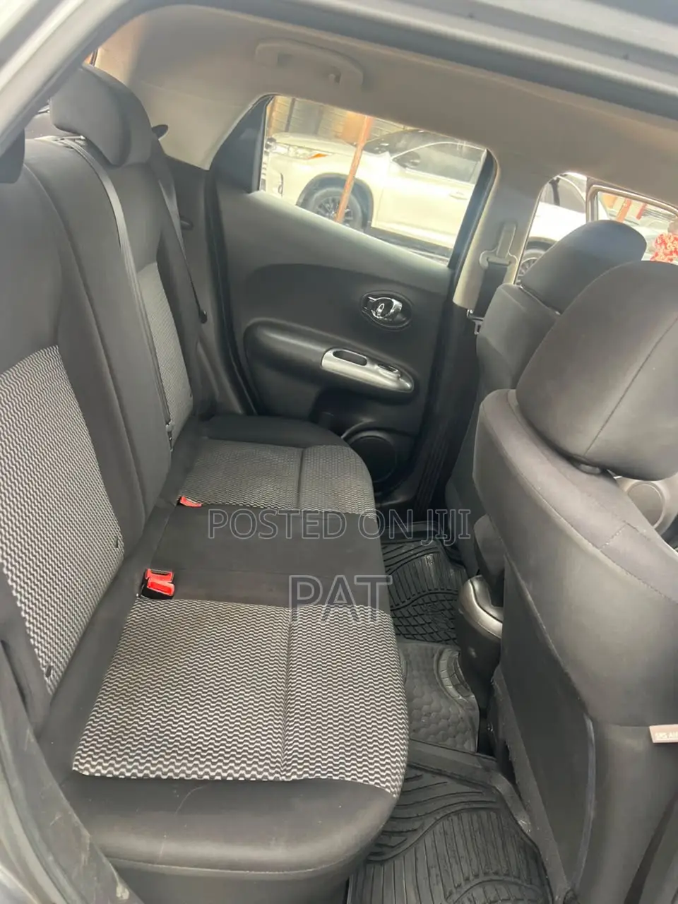 Nissan Juke S AWD 2017 Gray