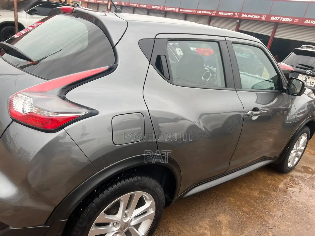 Nissan Juke S AWD 2017 Gray