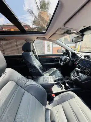 Honda CR-V Touring AWD 2018 Gray