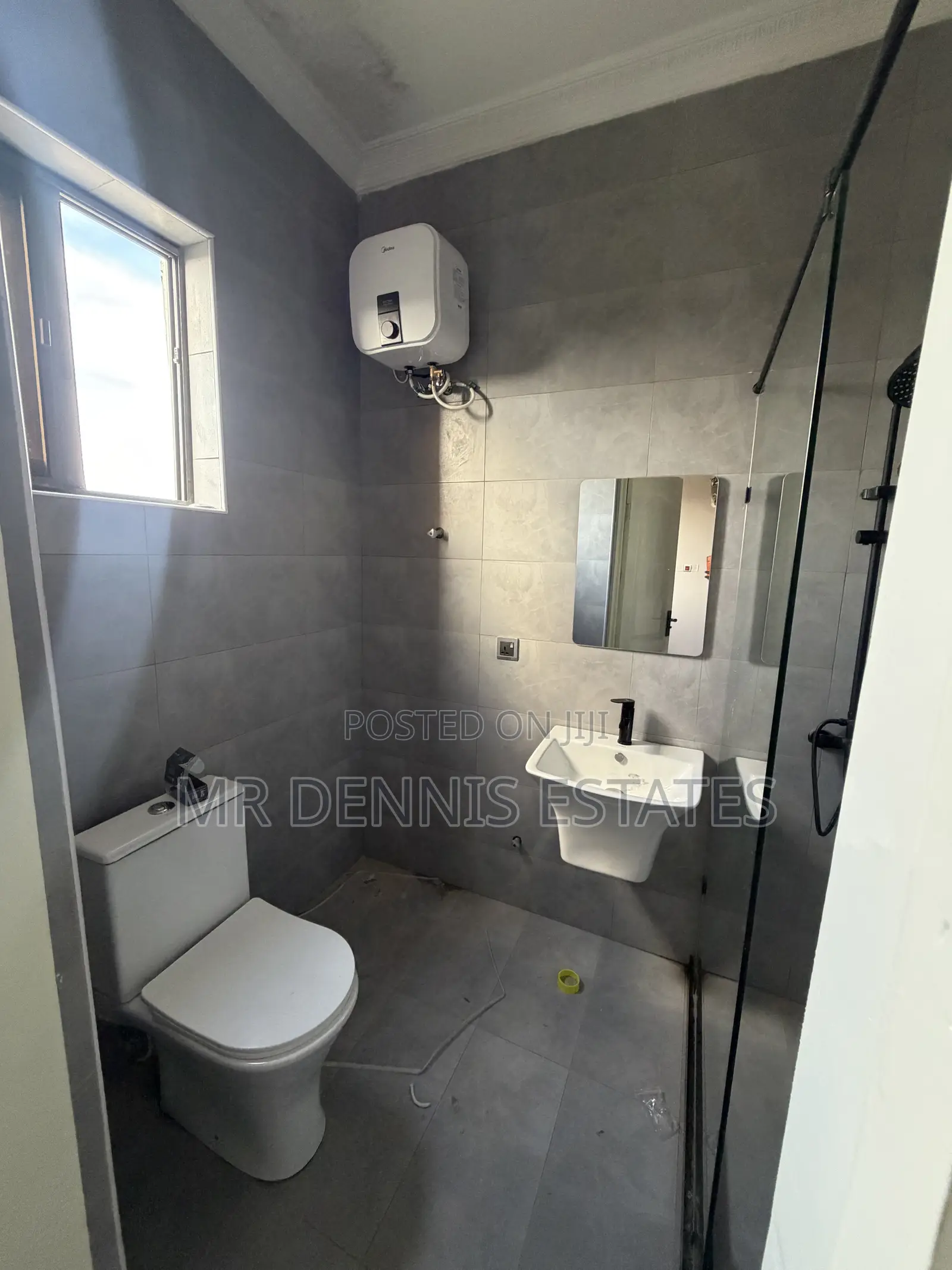 2bdrm Apartment in Mr Dennis Estates, Round About for rent