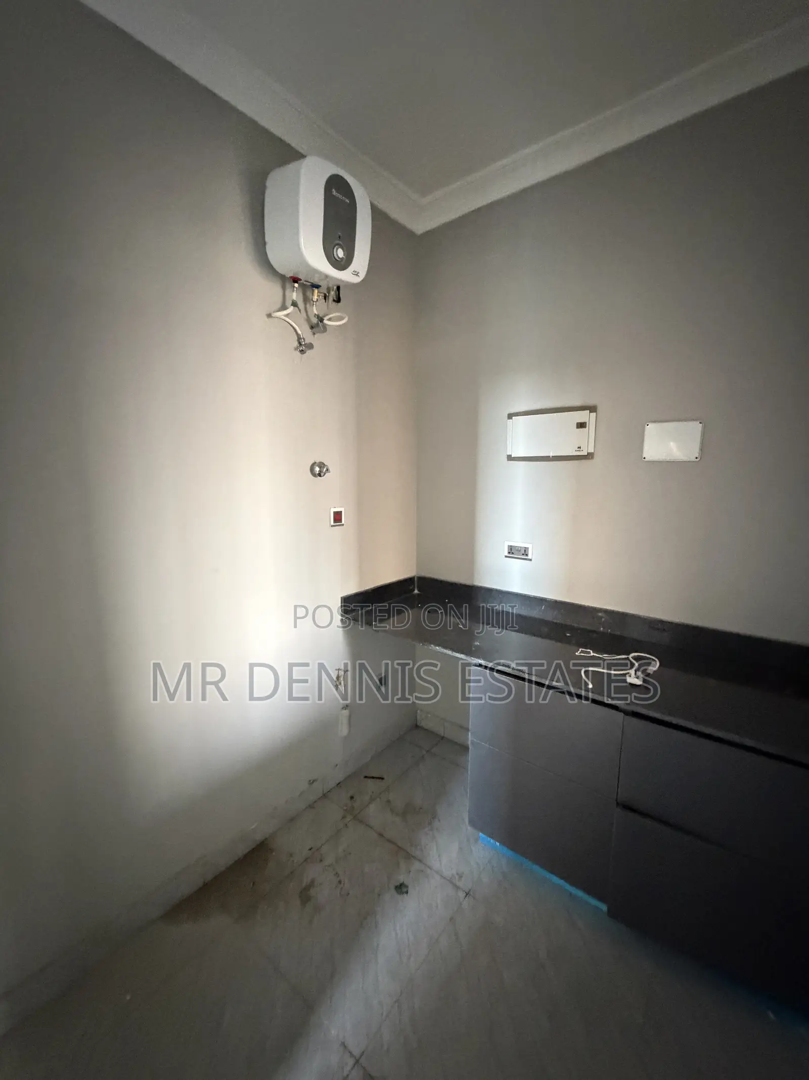 2bdrm Apartment in Mr Dennis Estates, Round About for rent