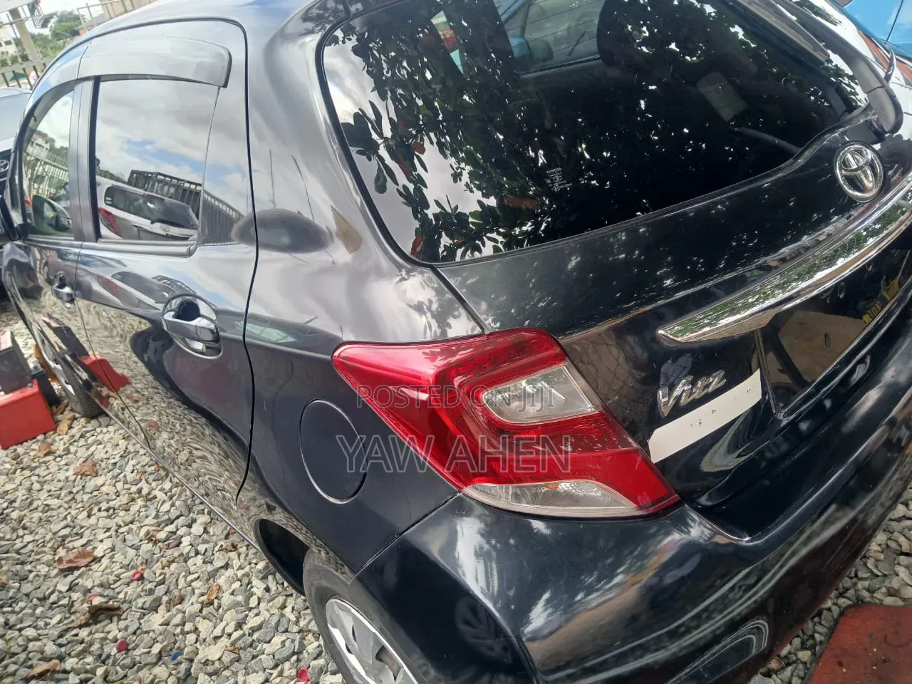 Toyota Vitz 2014 Brown