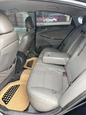 Hyundai Sonata 2010 Black