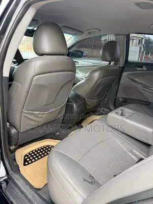 Hyundai Sonata 2010 Black