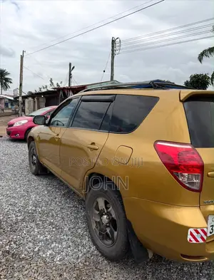 Toyota RAV4 2.5 4x4 2012 Gold