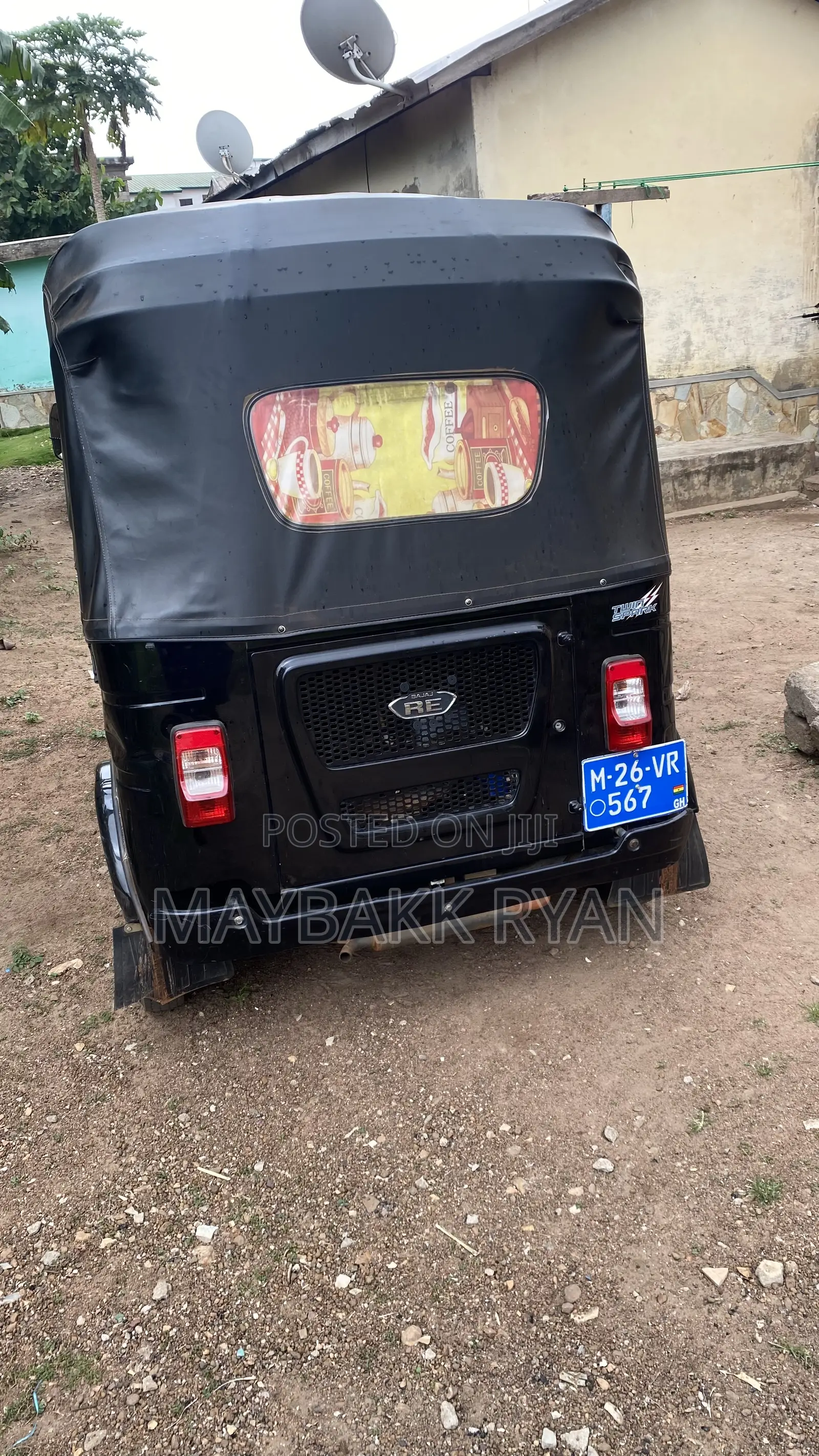 Bajaj RE 2026 Black