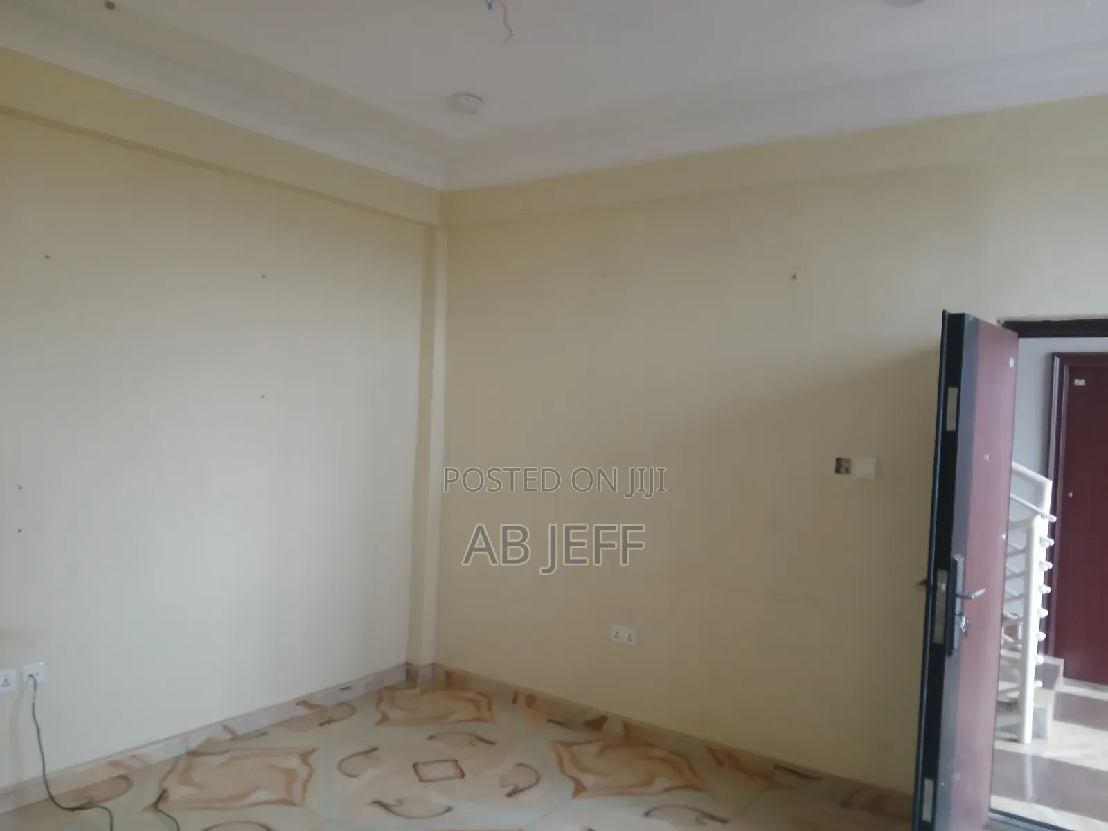 2bdrm Apartment in Ipt Container, Atwima Kwanwoma for rent