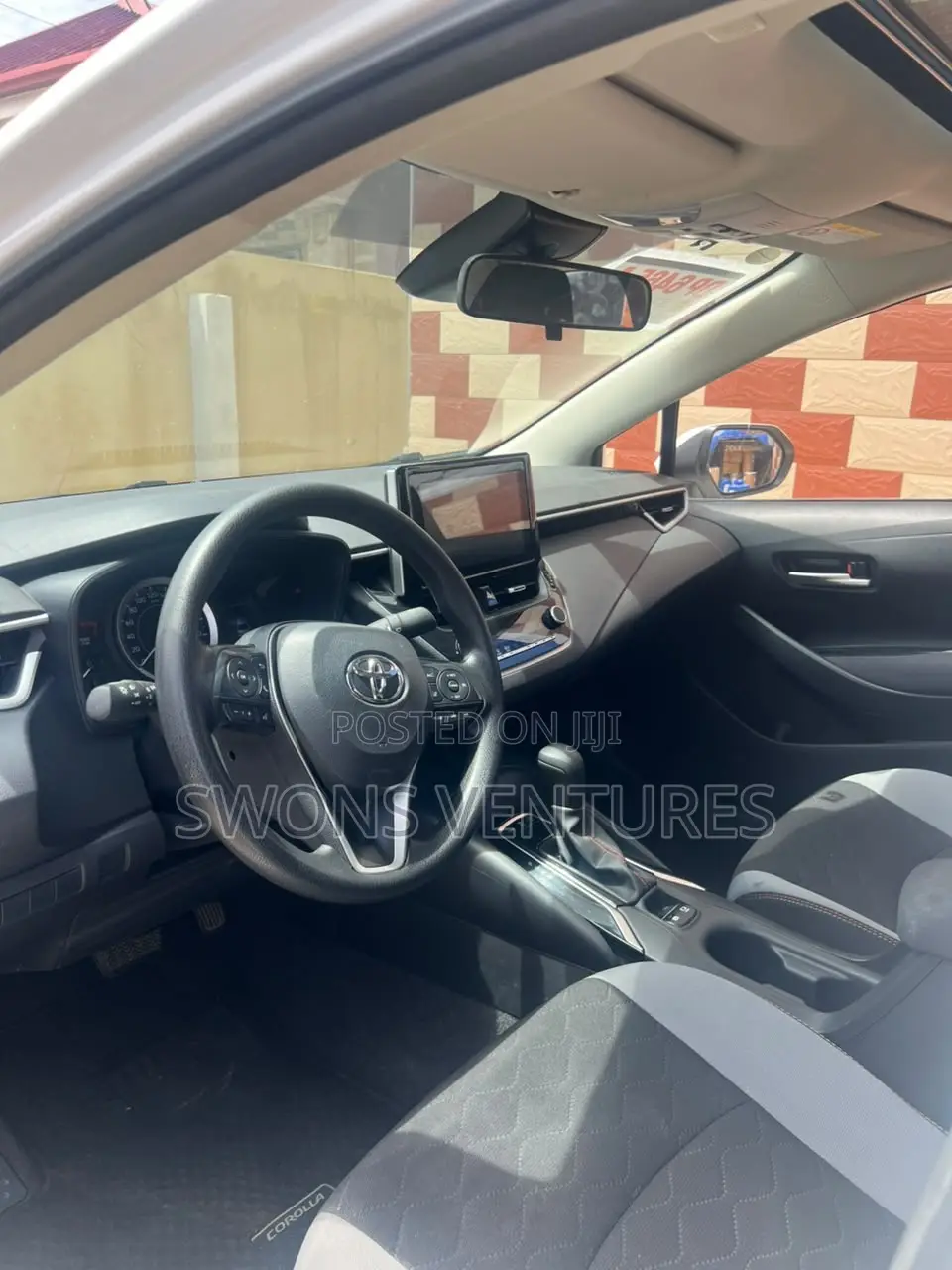 Toyota Corolla 2023 White