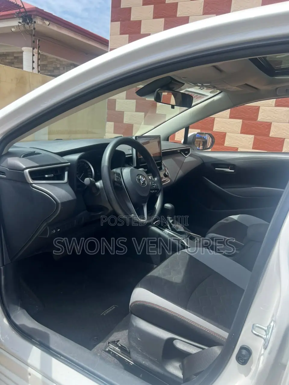 Toyota Corolla 2023 White