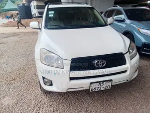 Toyota RAV4 2020 White