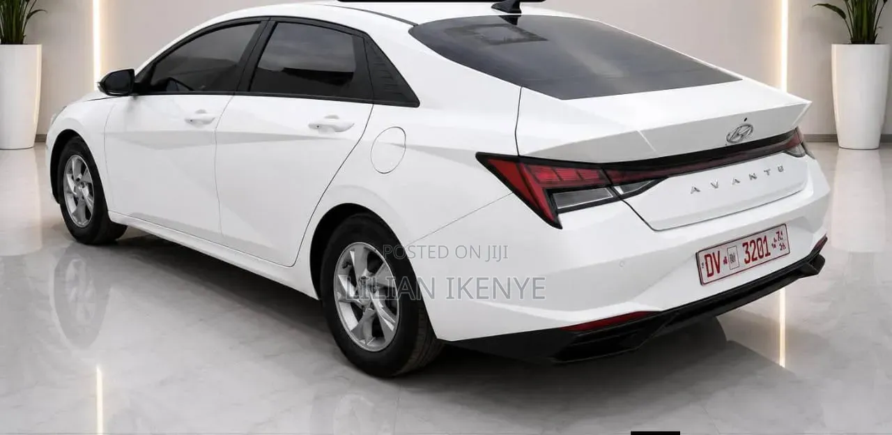 Hyundai Avante 2021 White