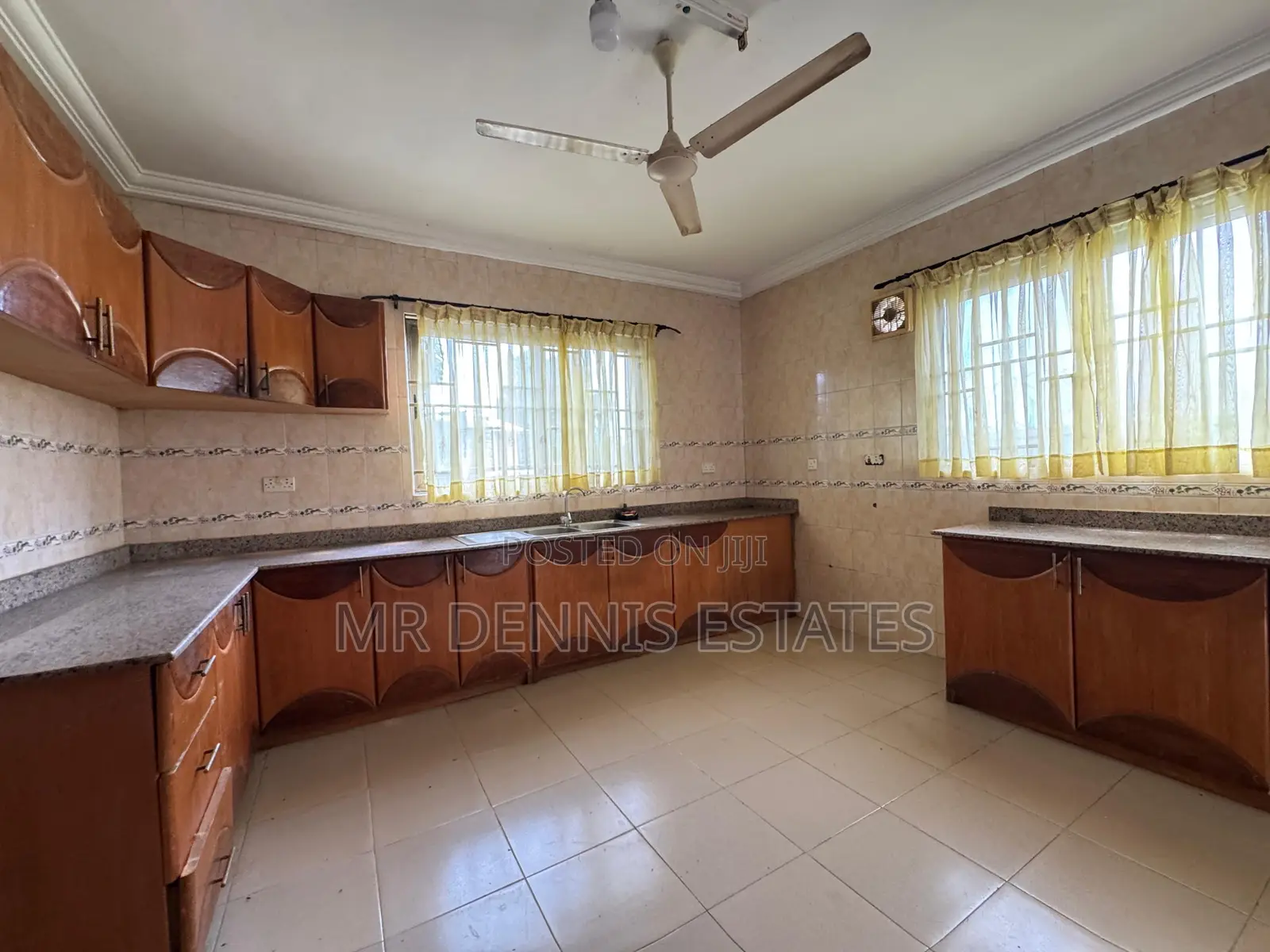 4bdrm Duplex in Tuba Kokrobite Road, Weija for sale