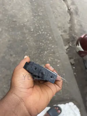 Sonata 2016 Fuel Lid Actuator