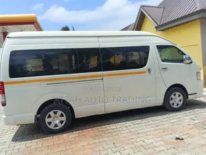 Toyota HiAce 2020 White