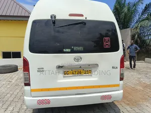 Toyota HiAce 2020 White