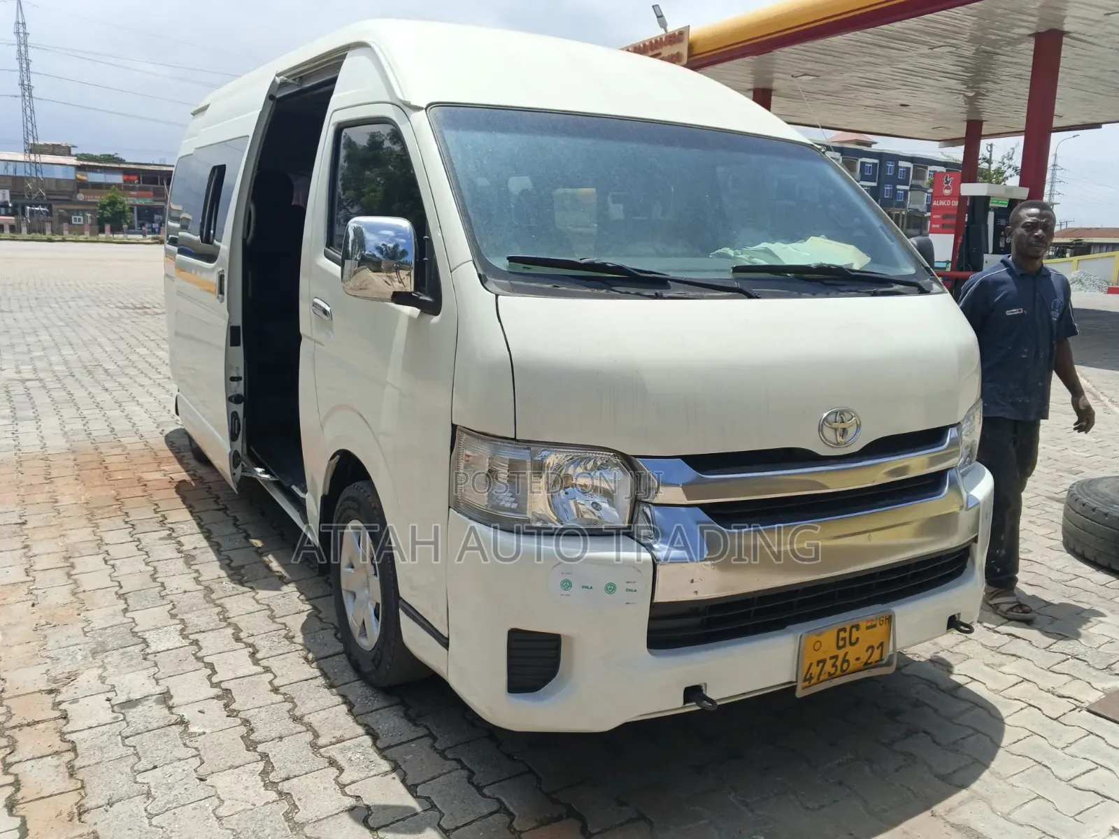 Toyota HiAce 2020 White
