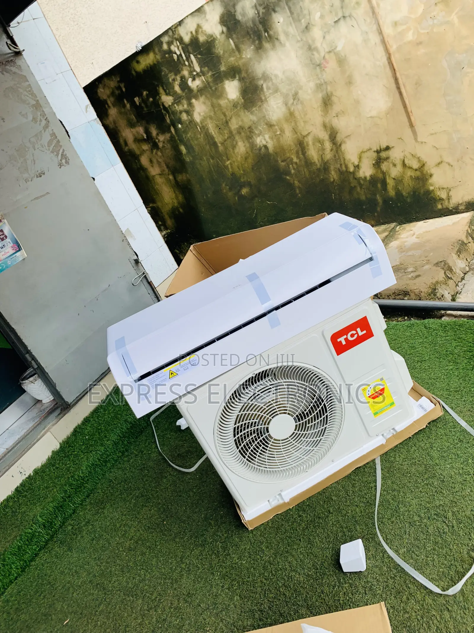 R410 Has White TCL 2.5hp Air Conditioner
