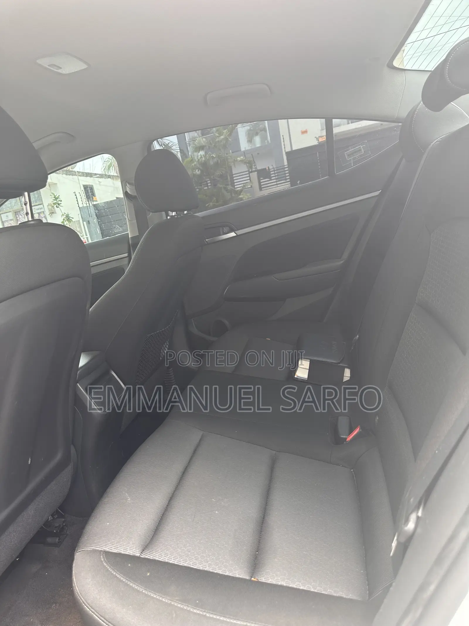 Hyundai Elantra Limited Sedan FWD (2.0L 4cyl 6A) 2017 White