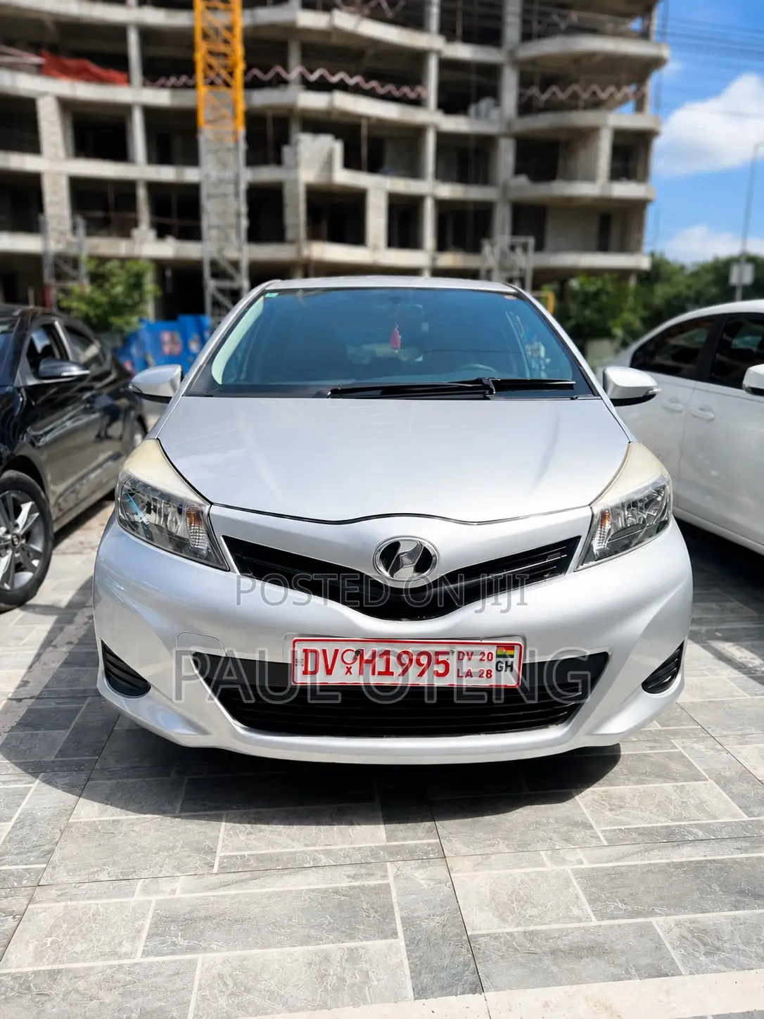 Toyota Vitz 1.3 FWD 5dr 2014 Silver