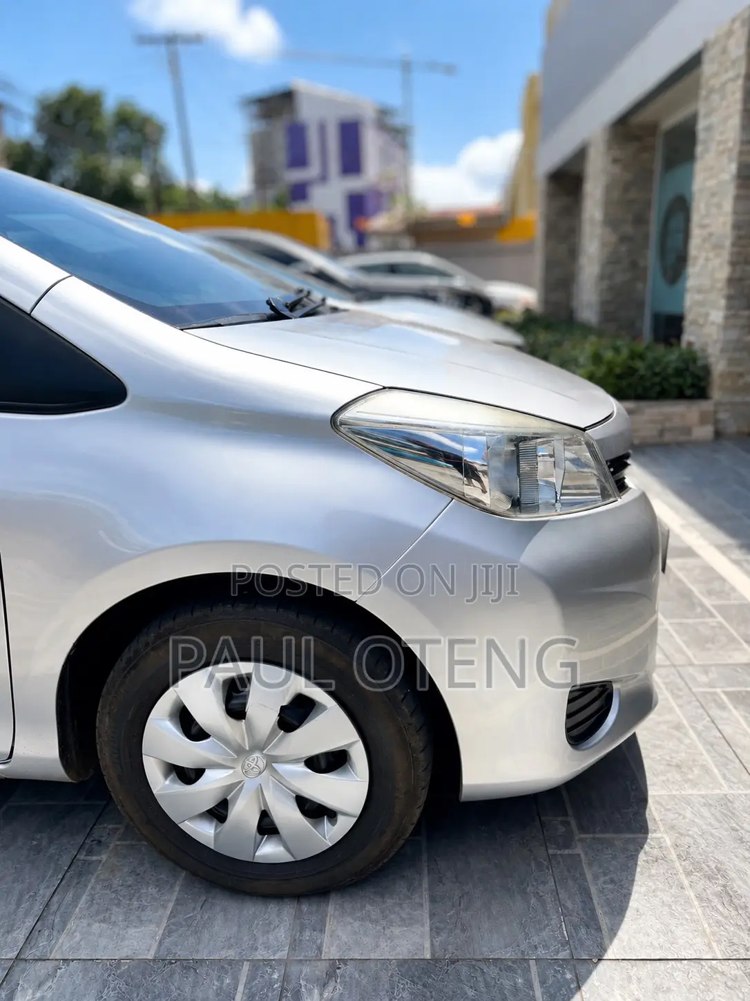 Toyota Vitz 1.3 FWD 5dr 2014 Silver