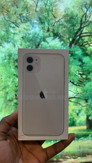 New Apple iPhone 11 128 GB White