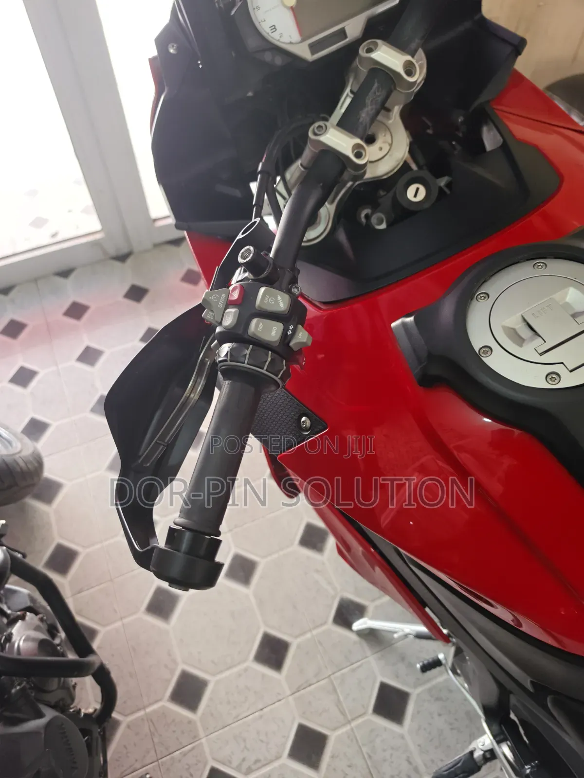 BMW S 1000 XR 2020 Red