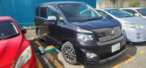 Toyota Voxy X L Edition 2WD 7-Seater 2012 Beige