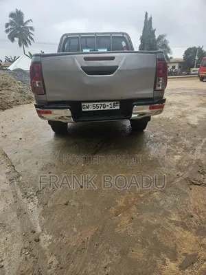 Toyota Camry 2018 Silver