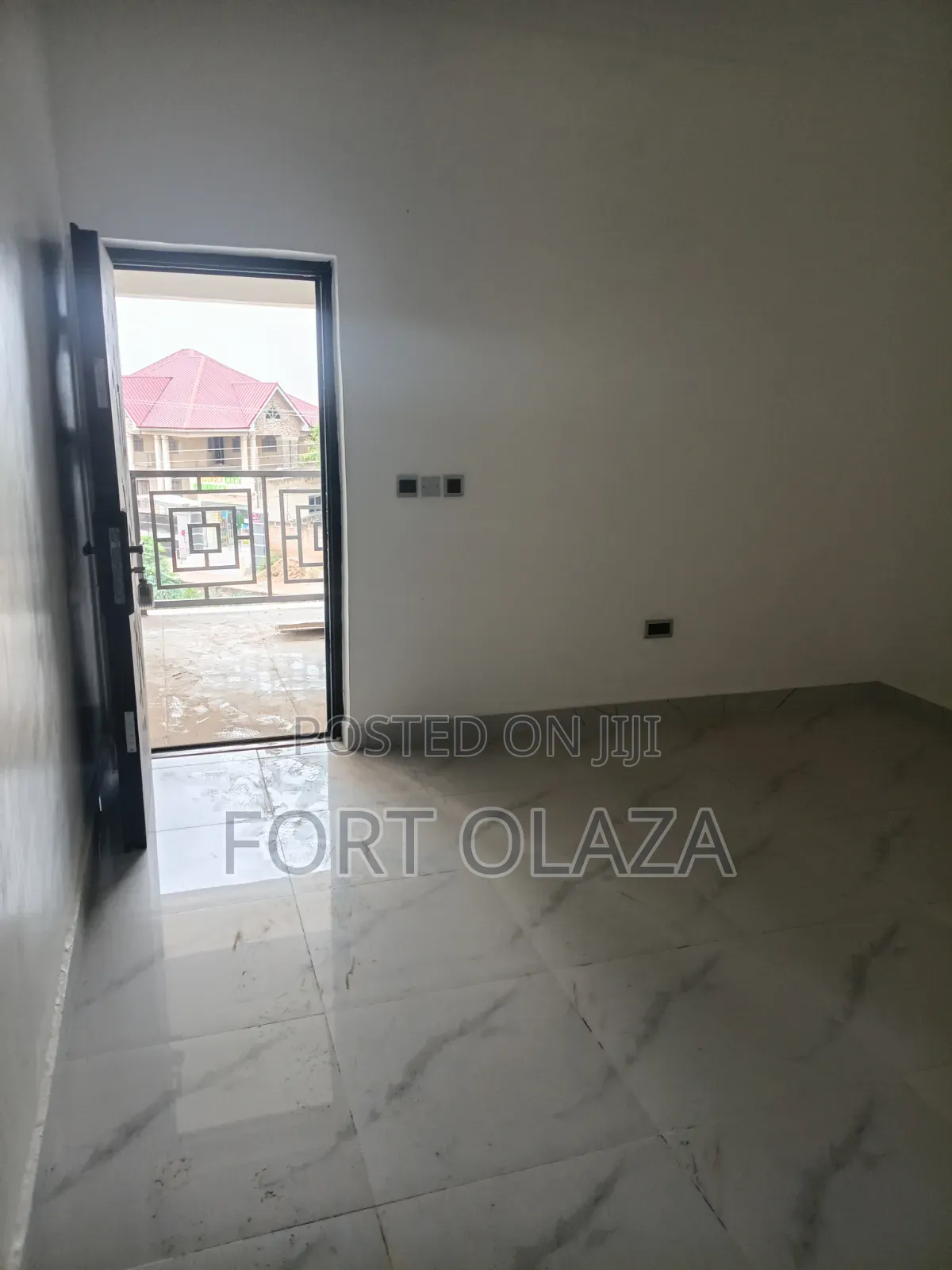 1bdrm Apartment in Fort-Olaza, Ga East Municipal for rent