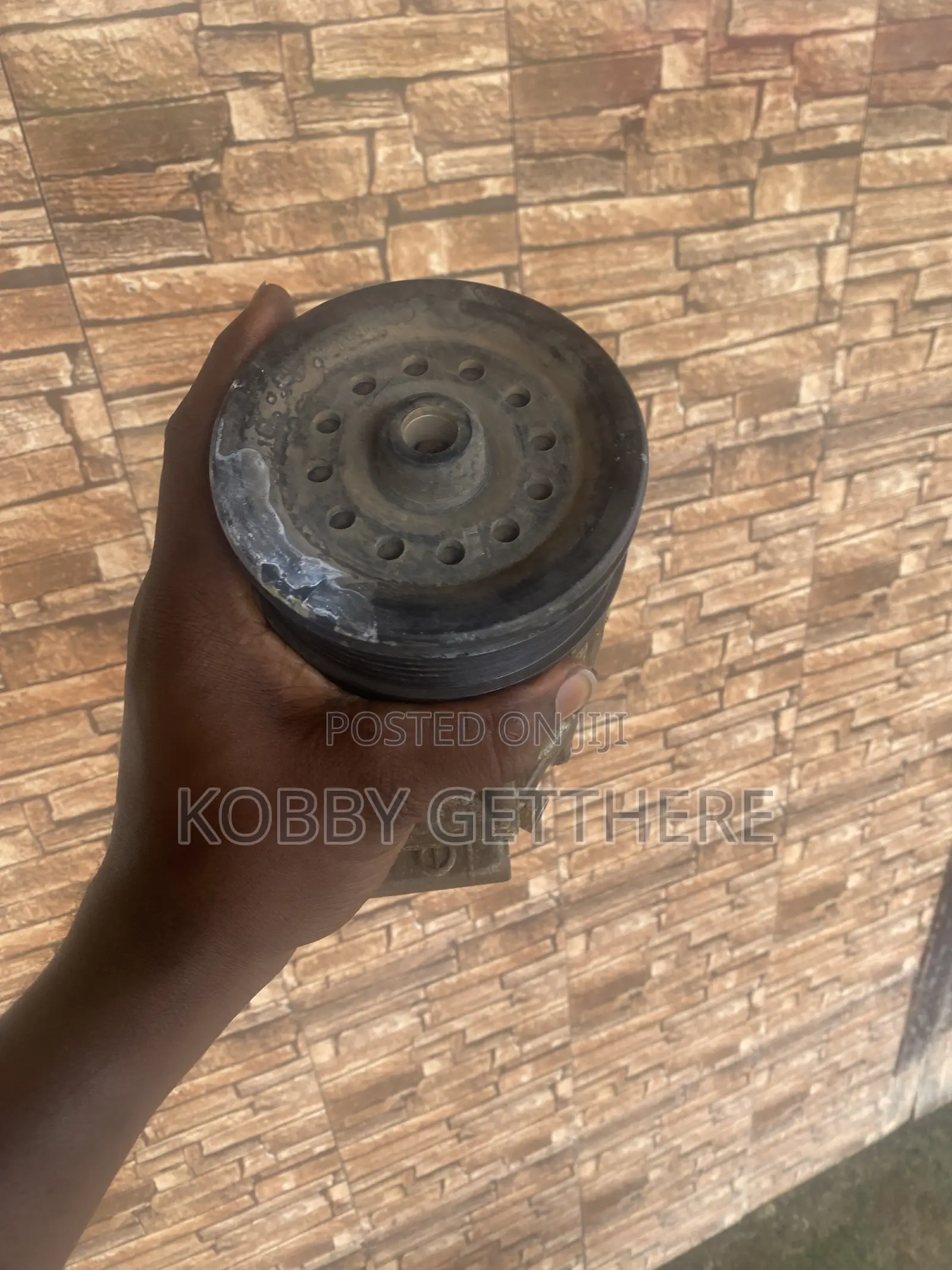 Toyota Vitz 2010 AC MOTOR