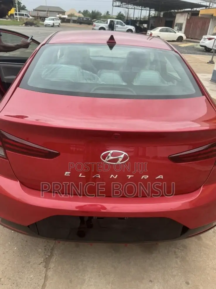Hyundai Elantra 2020 Burgundy