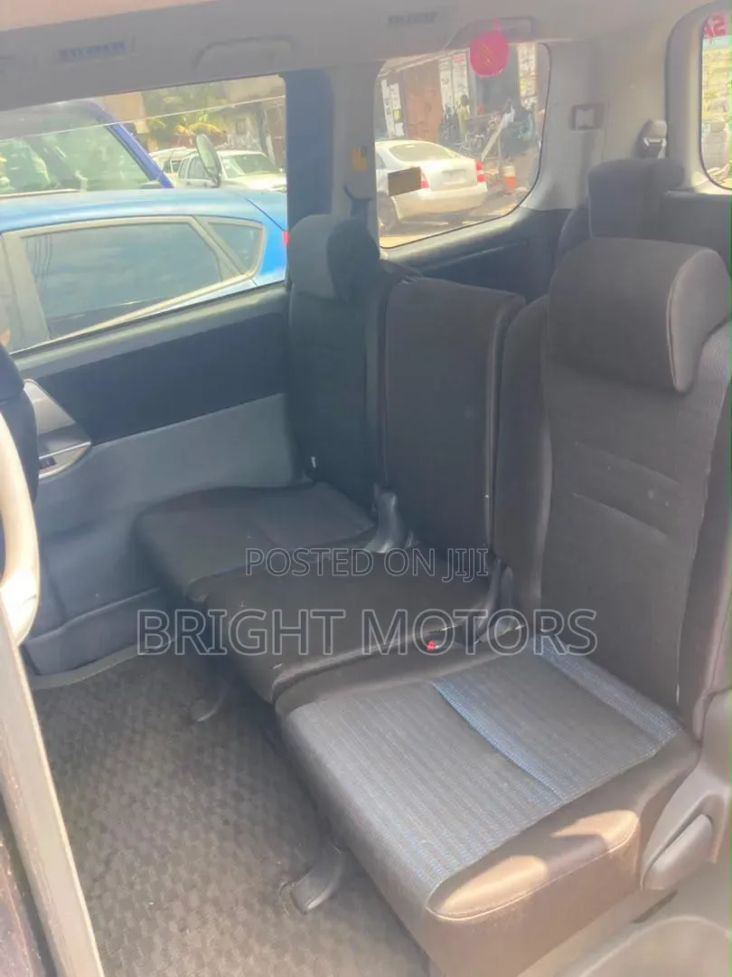 Toyota Voxy 2012 Black