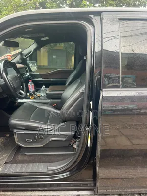 Ford F-150 2022 Black