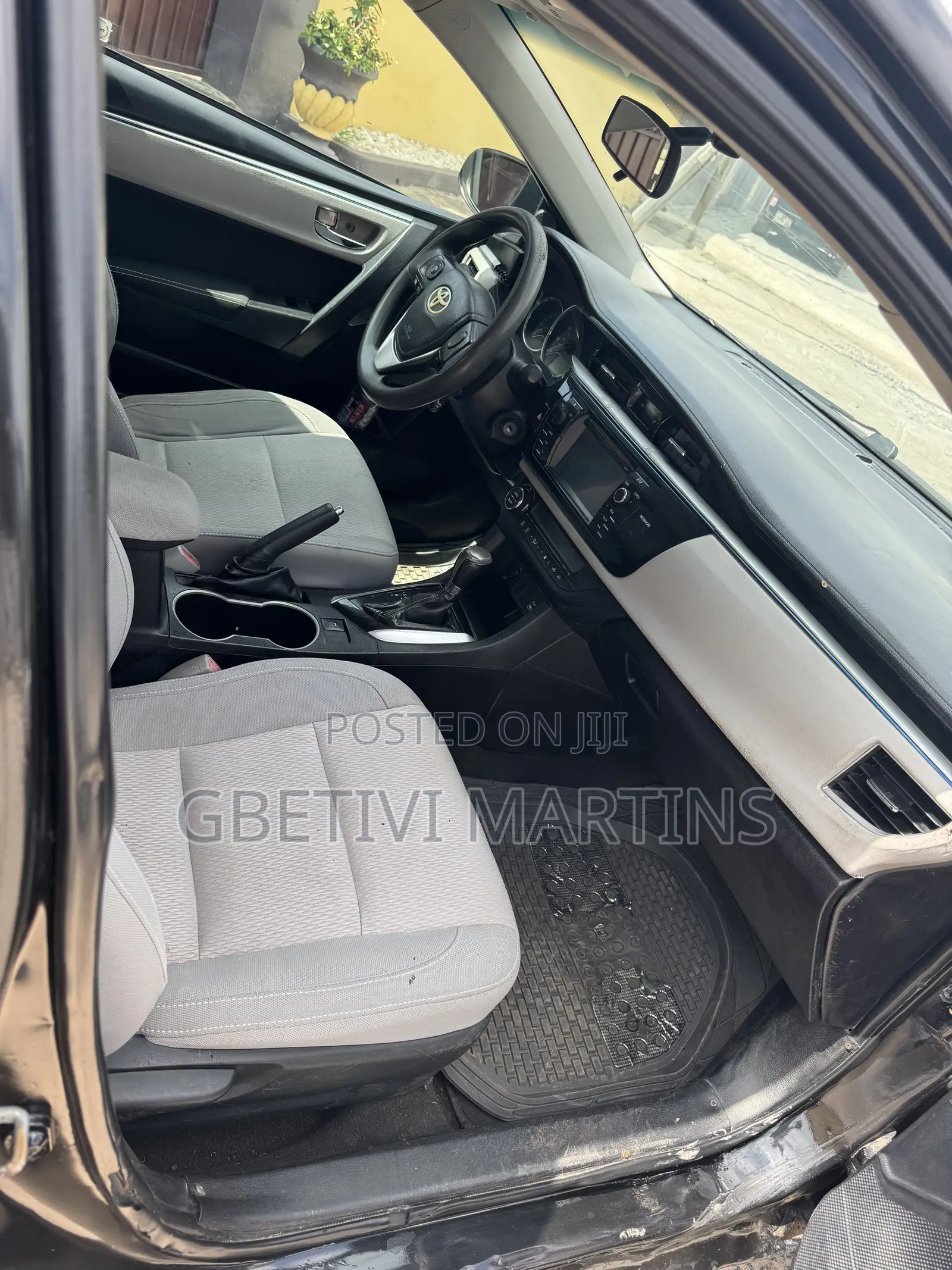 Toyota Corolla 2015 Black