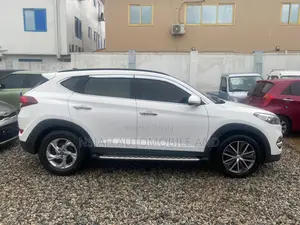 Hyundai Tucson 2017 White