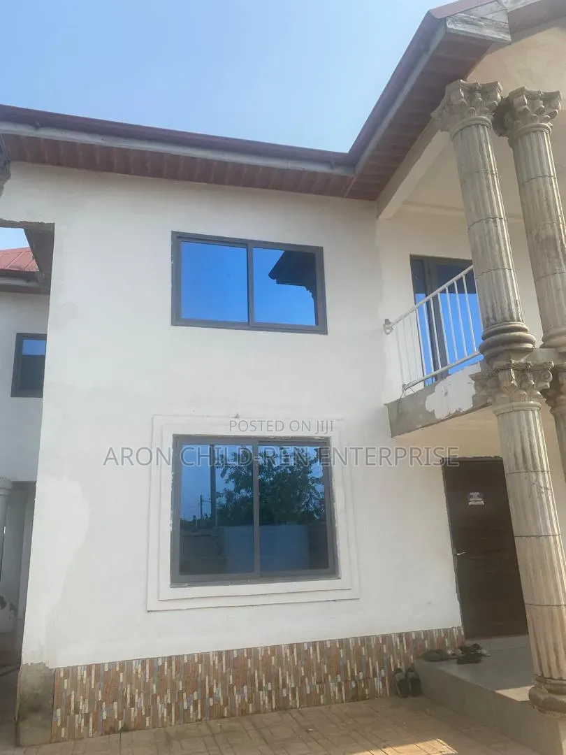 4bdrm House in Greenfield, Amrahia for sale