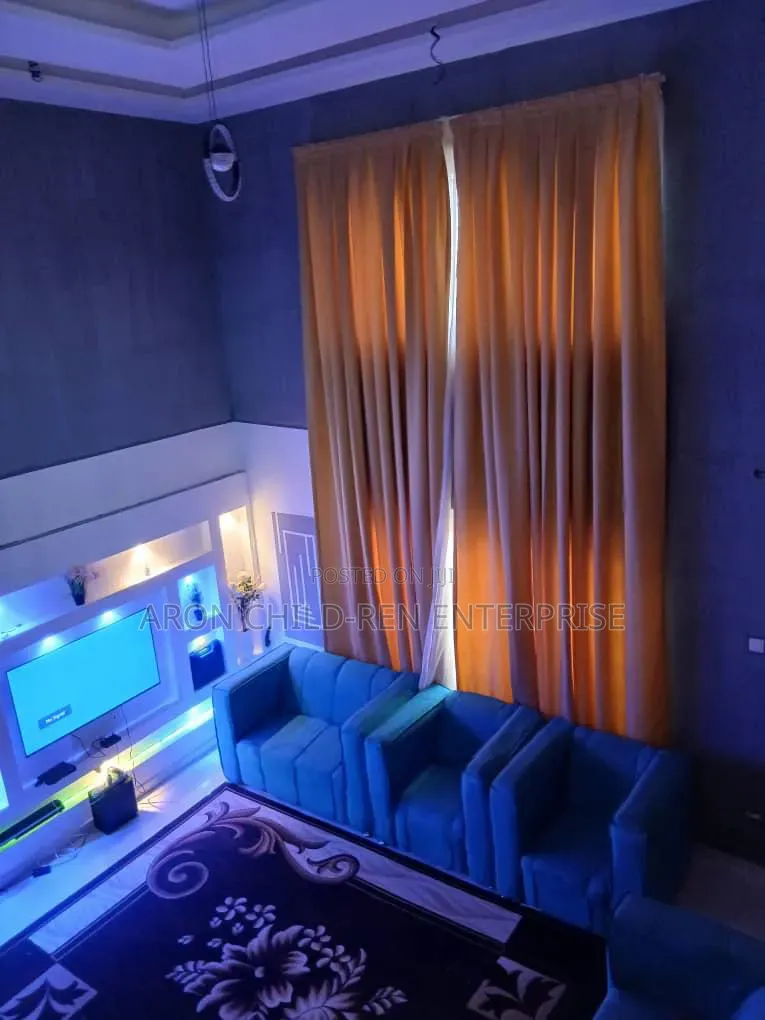 4bdrm House in Greenfield, Amrahia for sale