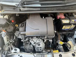 Toyota Vitz 1.0 FWD 5dr 2012 Gray