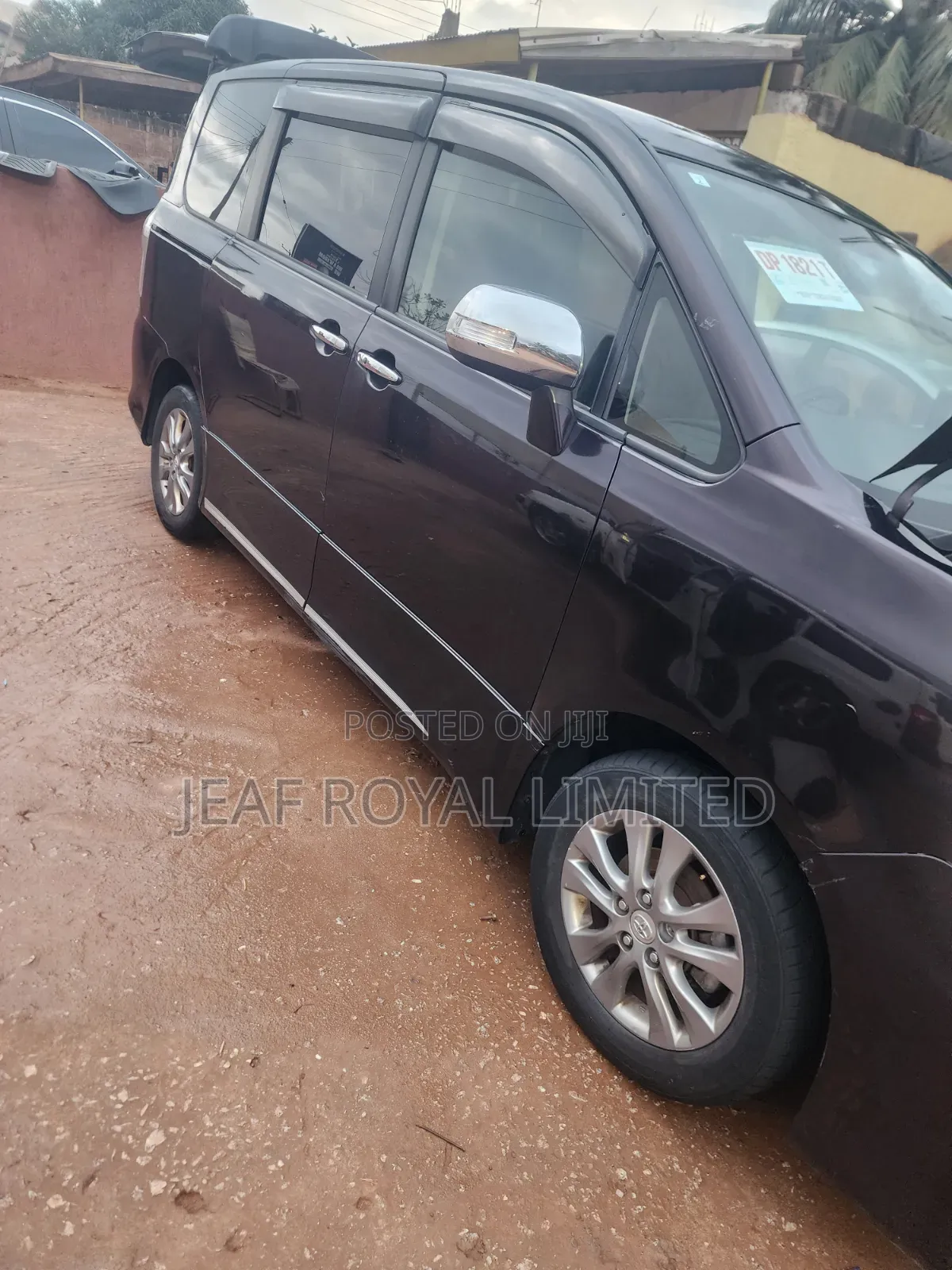 Toyota Voxy X L Edition 2WD 8-Seater 2013 Matt Black