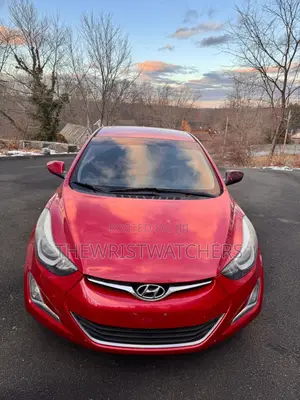 Hyundai Elantra Limited Sedan FWD (1.8L 4cyl 6A) 2016 Red