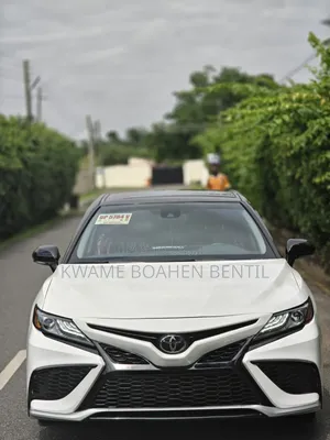 Toyota Camry 2023 White