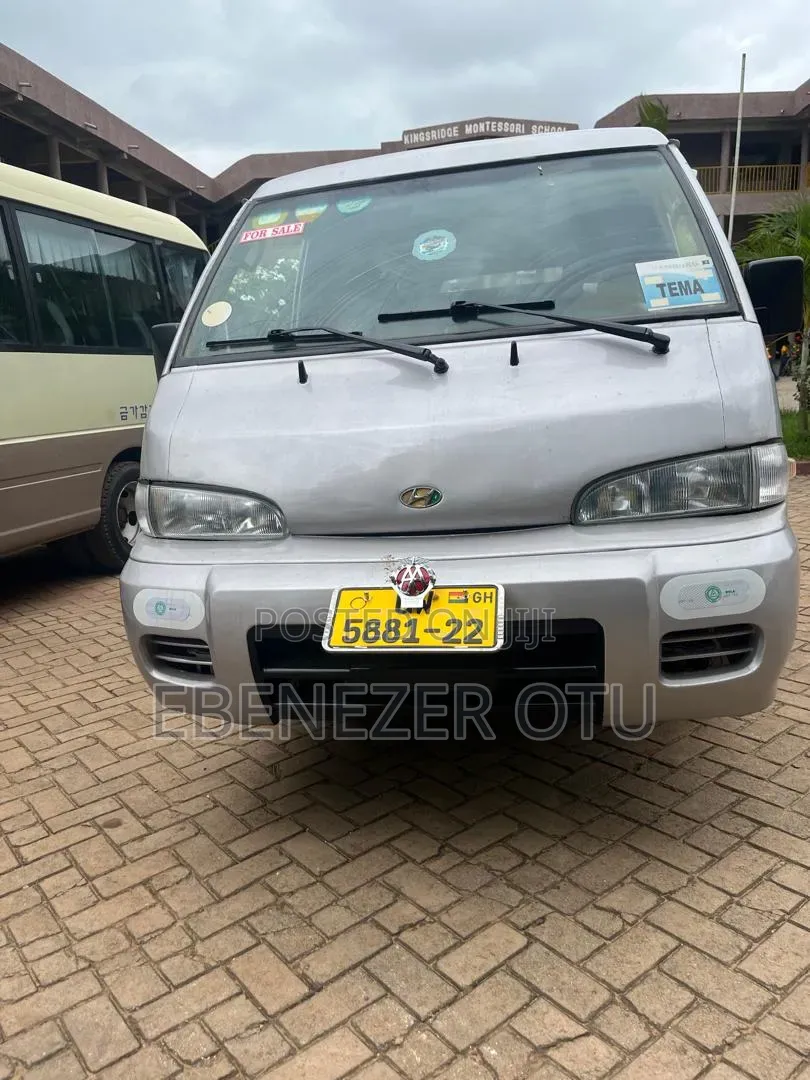 Hyundai H-100 2002 Grey