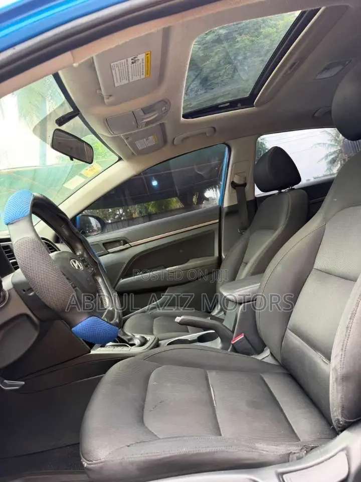 Hyundai Elantra 2018 Blue