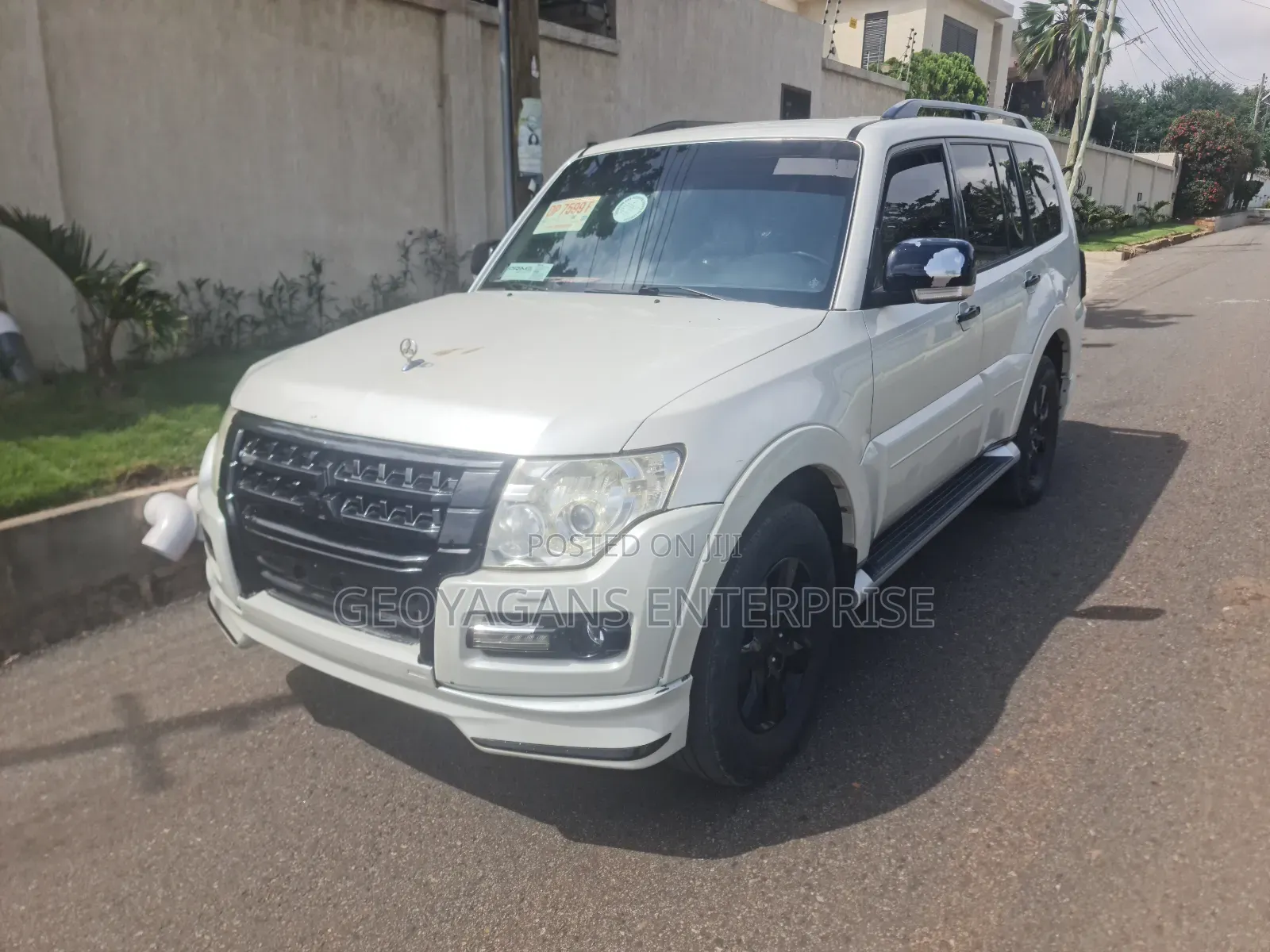 Mitsubishi Pajero 2013 White