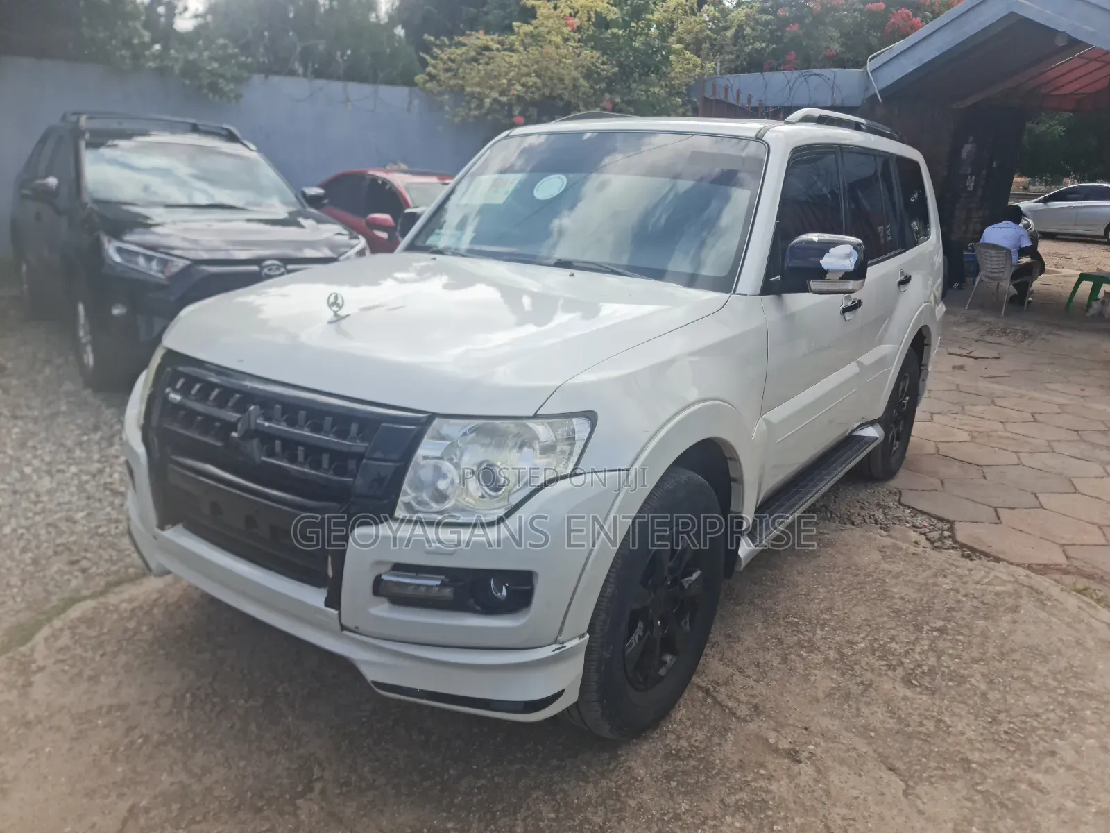 Mitsubishi Pajero 2013 White