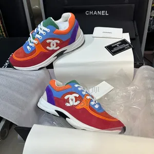 Channel Sneaker