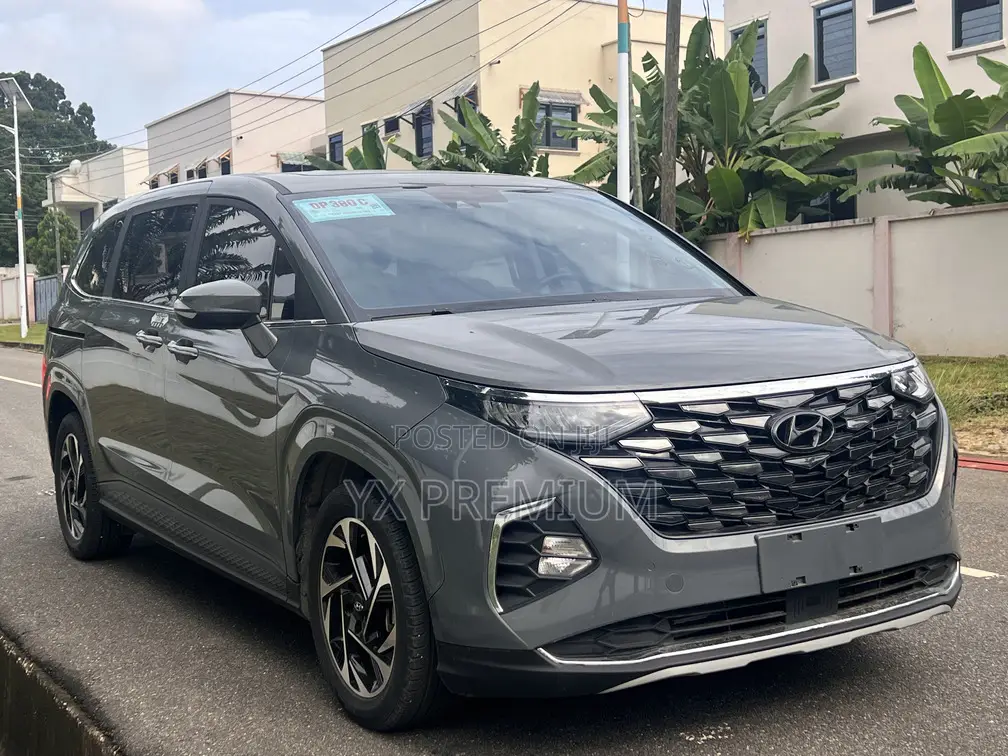 Hyundai Custin 2.0 Petrol FWD 2022 Gray