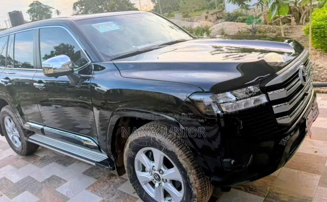 New Toyota Land Cruiser 2025 Black