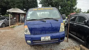 Kia Bongo 2012 Blue